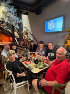 מסעדה חביבה, כשרה. השוק