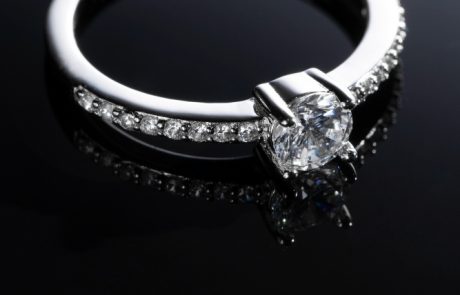 מה כל גבר צריך לדעת על בחירת טבעת אירוסין?