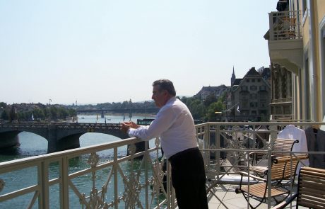 מה גיליתי על הרצל כאשר ישנתי על מיטתו בבאזל