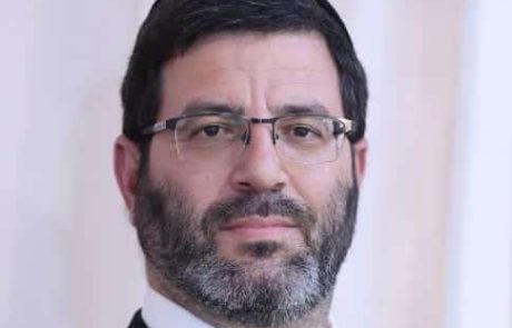האיש שתמיד שם