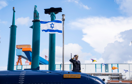 הצוללת אח"י "דרקון" – בדרכה מגרמניה לישראל
