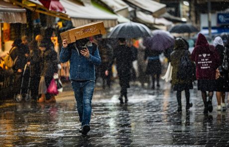 בין אמת לשקר, בין אחריות לבריחה, ובין חורף לקיץ פנימי